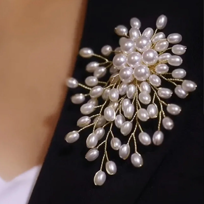 💖Limited Sale 50% OFF💖Ladies' high-end exquisite handmade pearl brooch