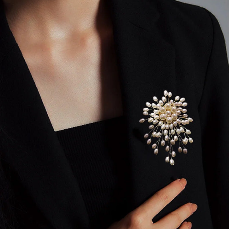 💖Limited Sale 50% OFF💖Ladies' high-end exquisite handmade pearl brooch