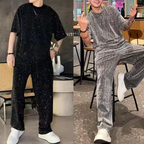 Herren-Zweiteiler mit Kurzarmshirt und weiter Hose